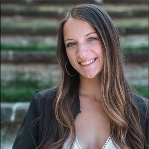 Meet your Posher, Catie